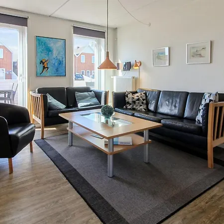 Daire Mahena - 2-3km From The Sea By Interhome