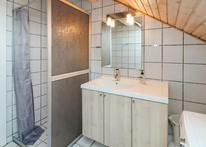 Apartment Mahena - 2-3km From The Sea By Interhome *