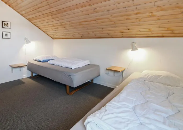 Apartment Mahena - 2-3km From The Sea By Interhome *